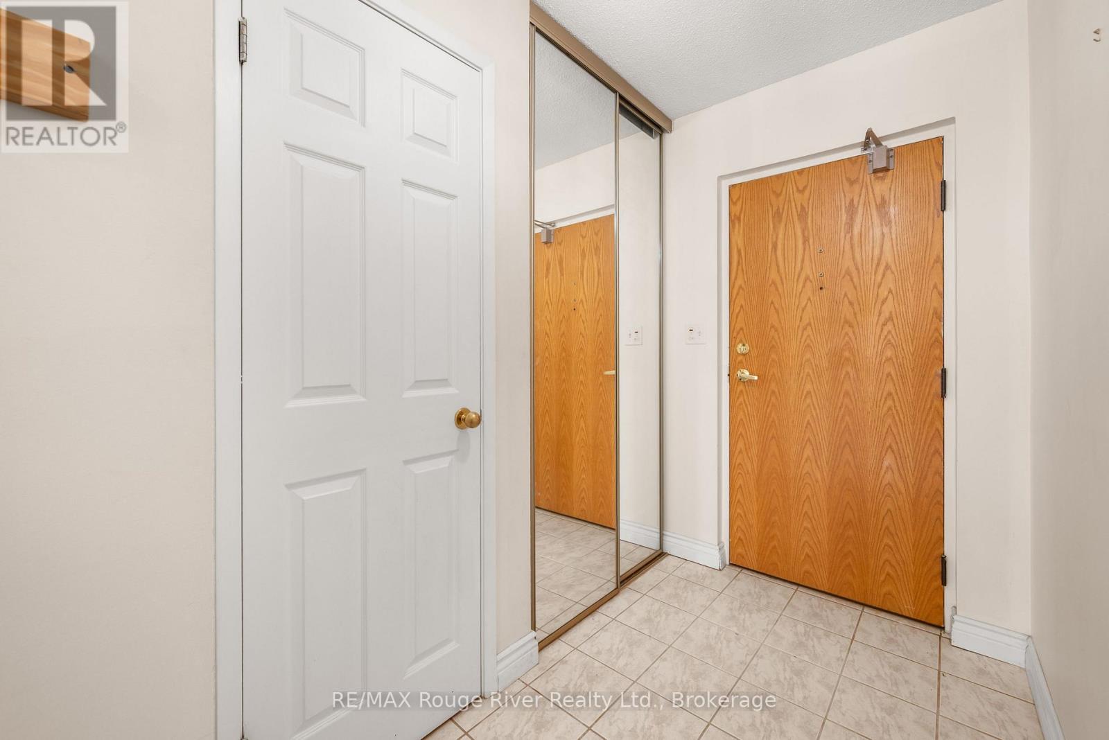 207 - 1 Heritage Way Property Photo 10