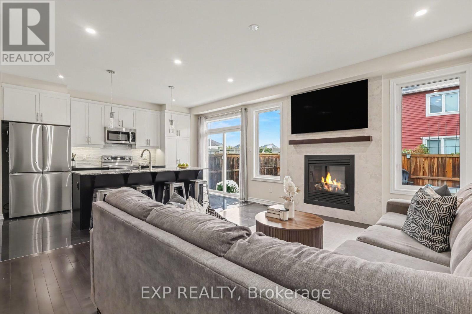 127 Switch Grass Crescent Property Photo 6