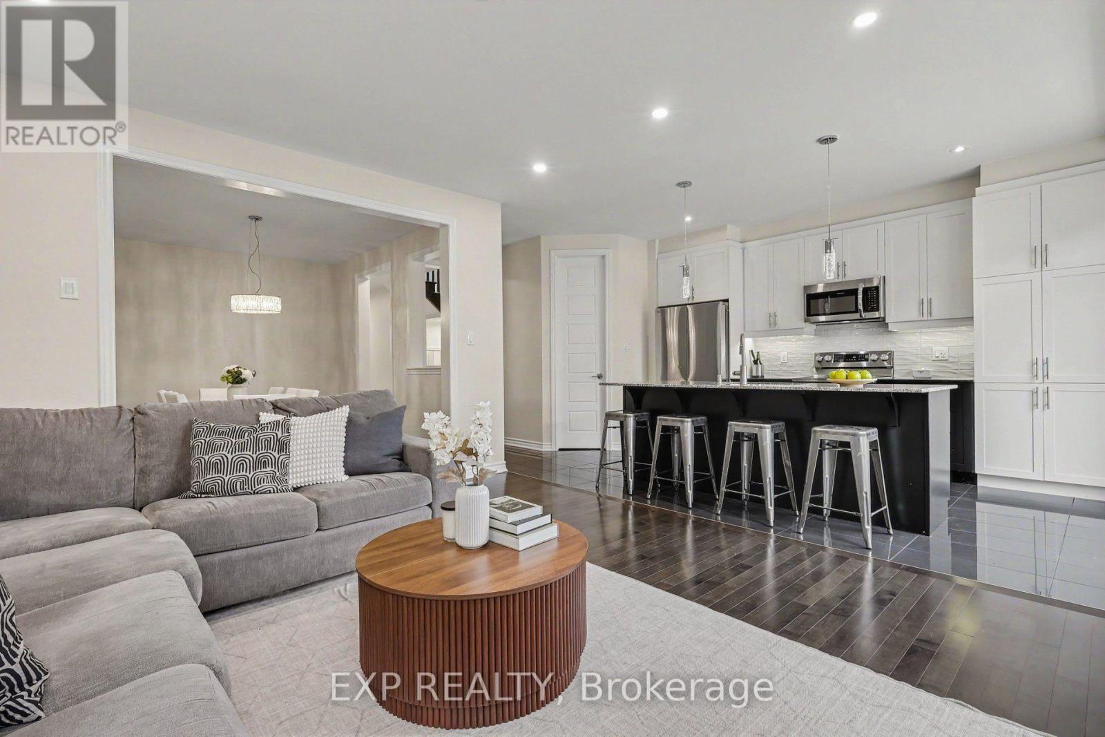 127 Switch Grass Crescent Property Photo 7