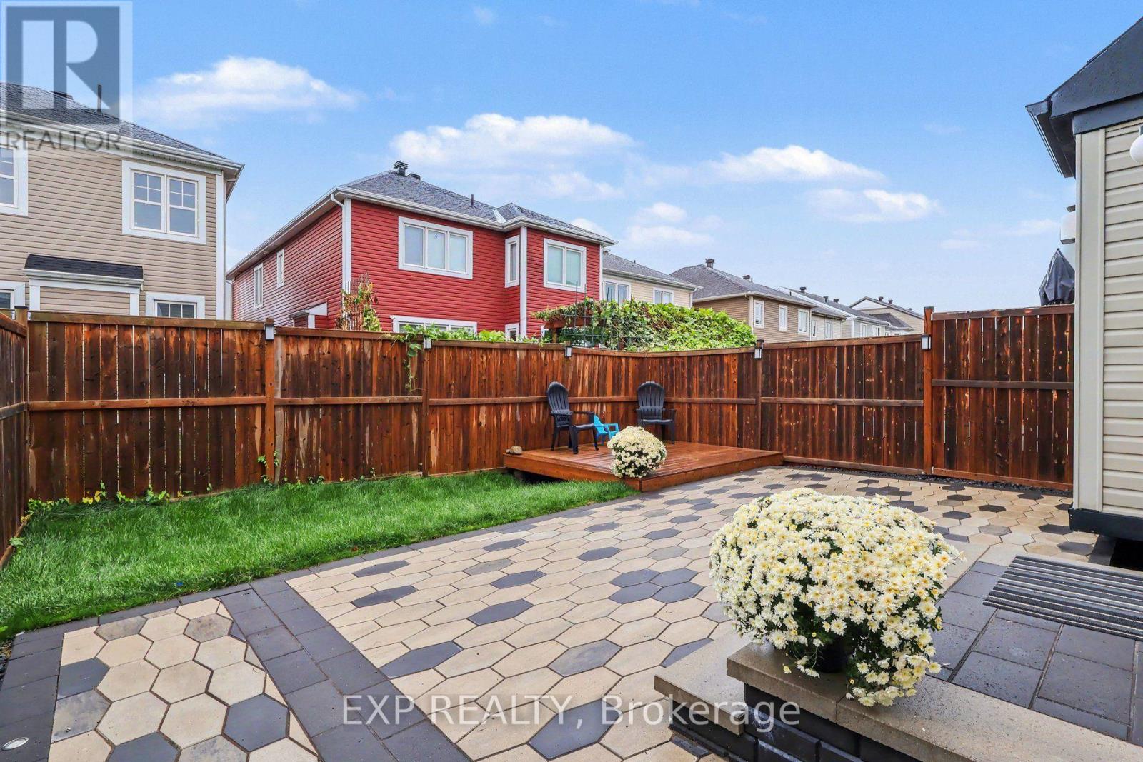 127 Switch Grass Crescent Property Photo 32