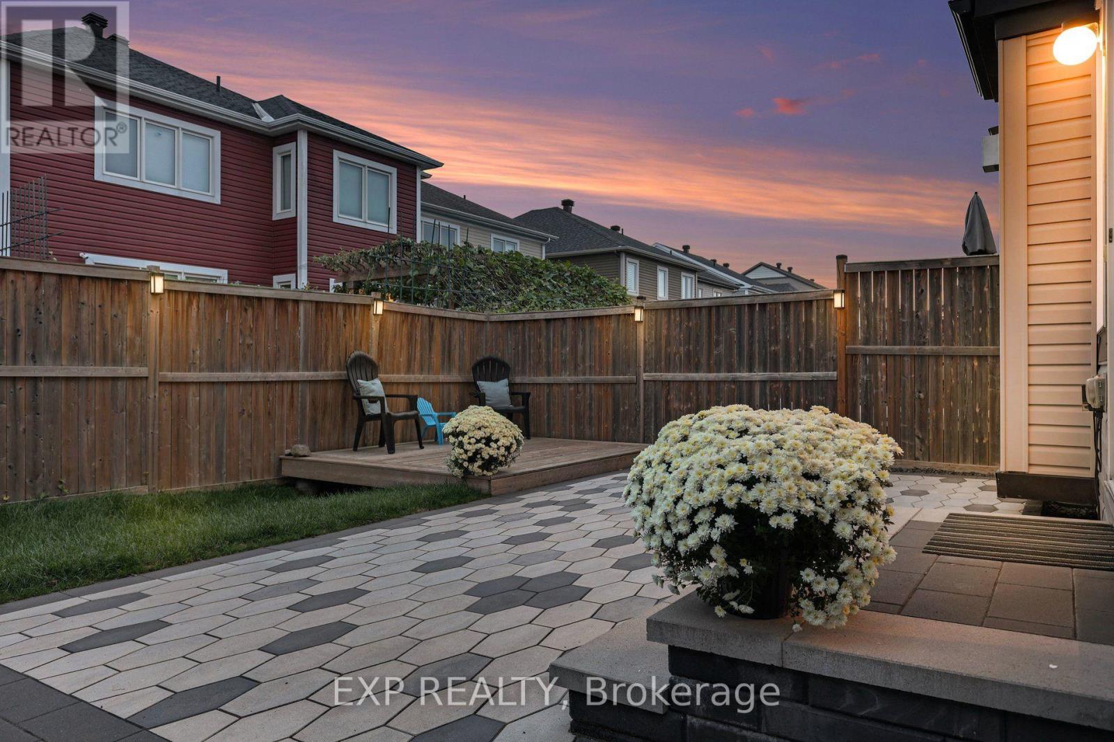 127 Switch Grass Crescent Property Photo 35