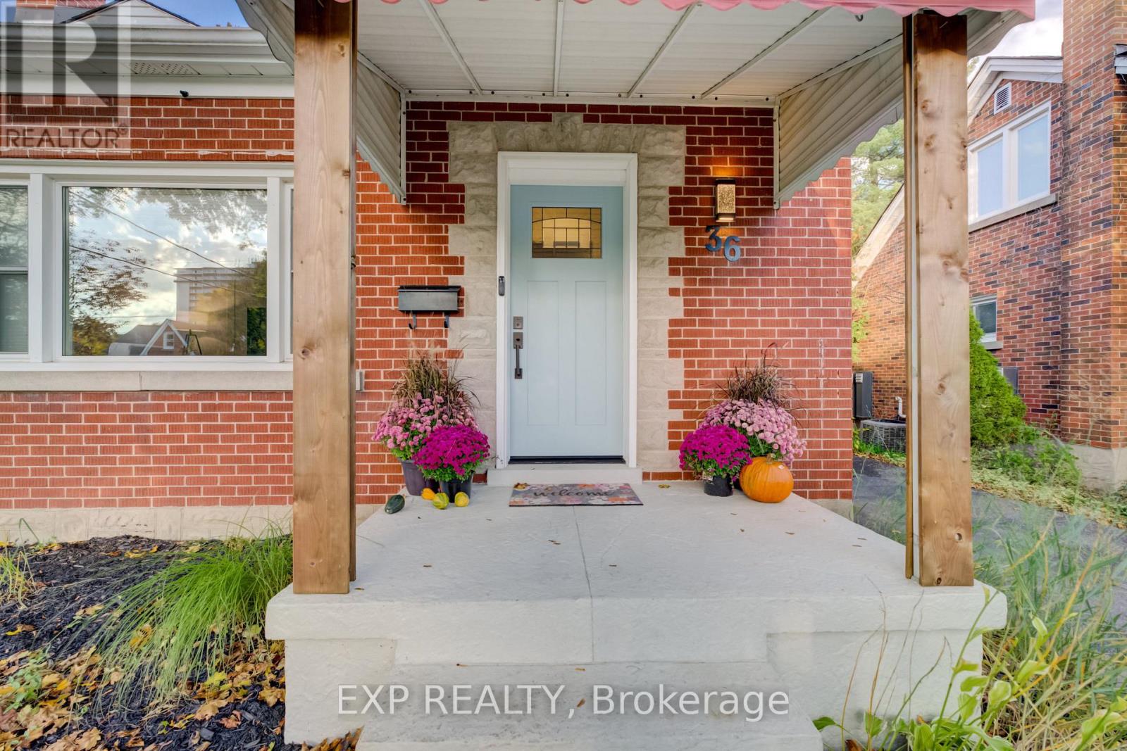 36 Crestwood Avenue Property Photo 2