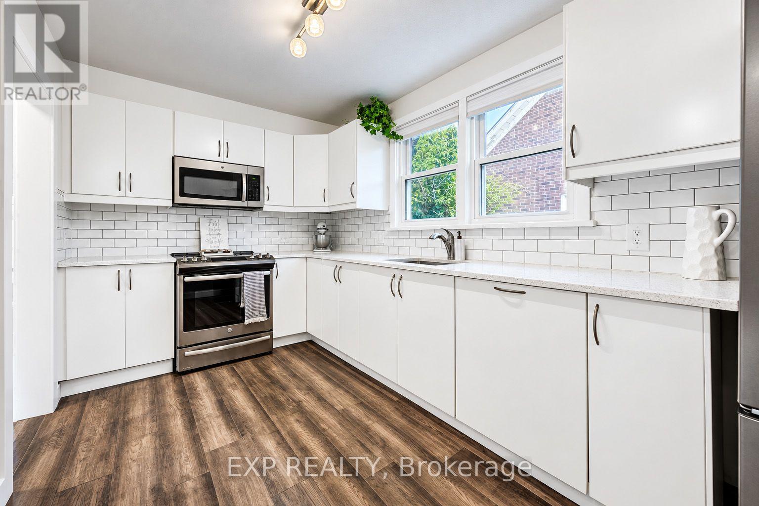 36 Crestwood Avenue Property Photo 7