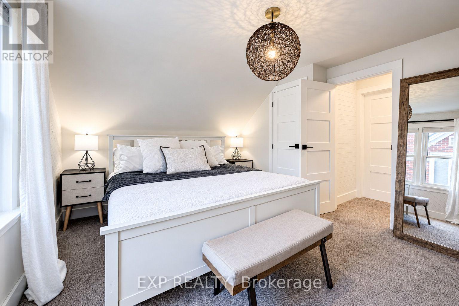 36 Crestwood Avenue Property Photo 15