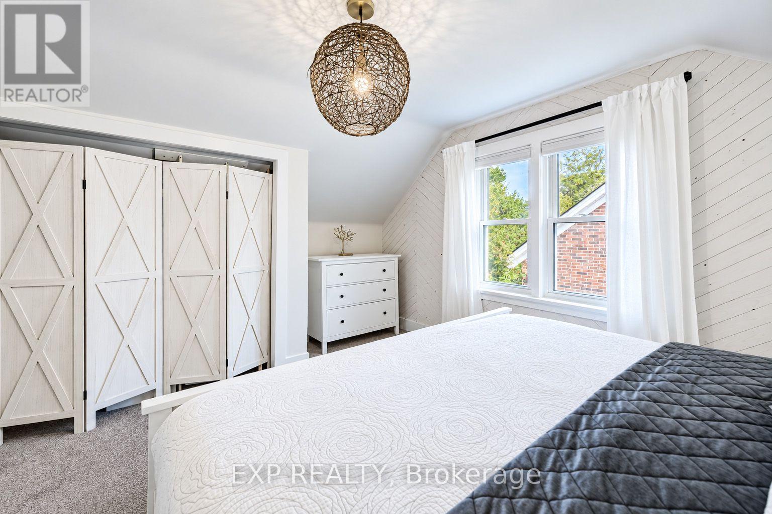 36 Crestwood Avenue Property Photo 16