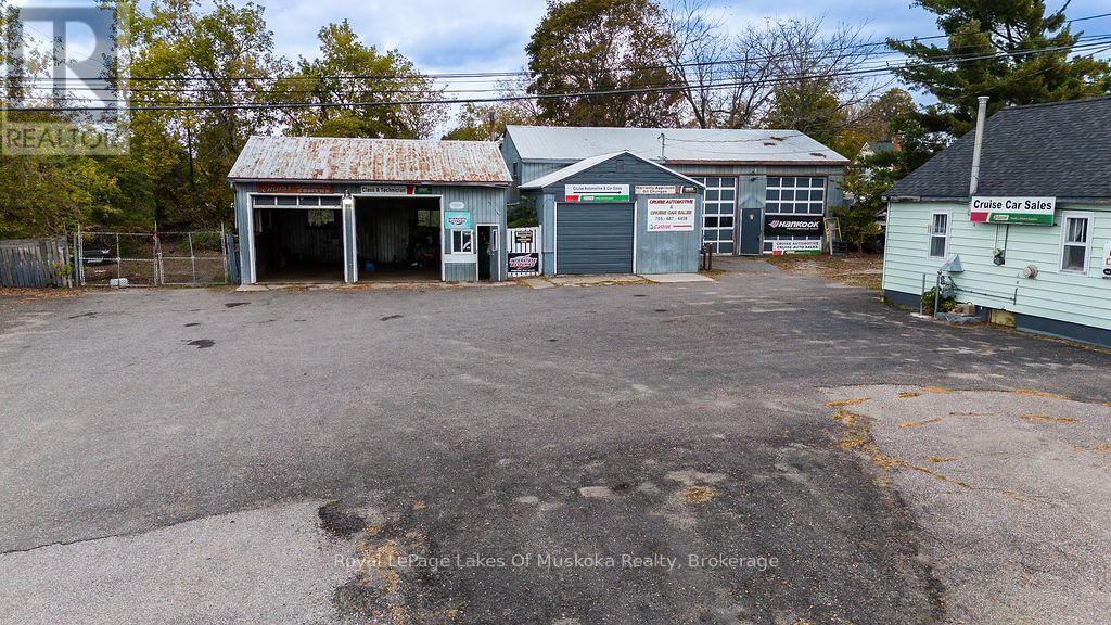 180 Phillip Street E Property Photo 5