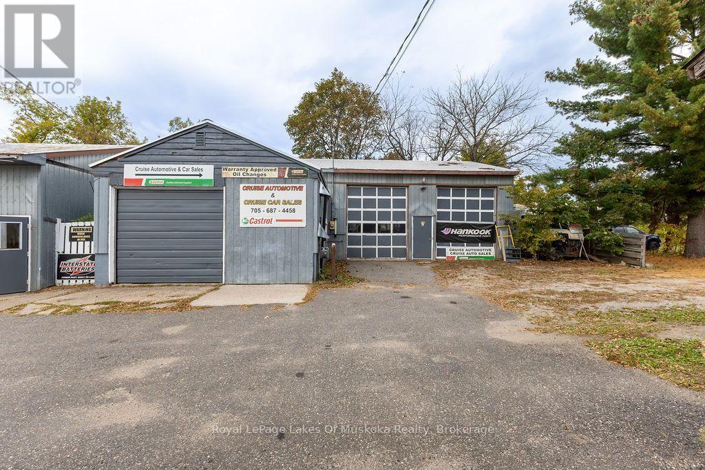 180 Phillip Street E Property Photo 6