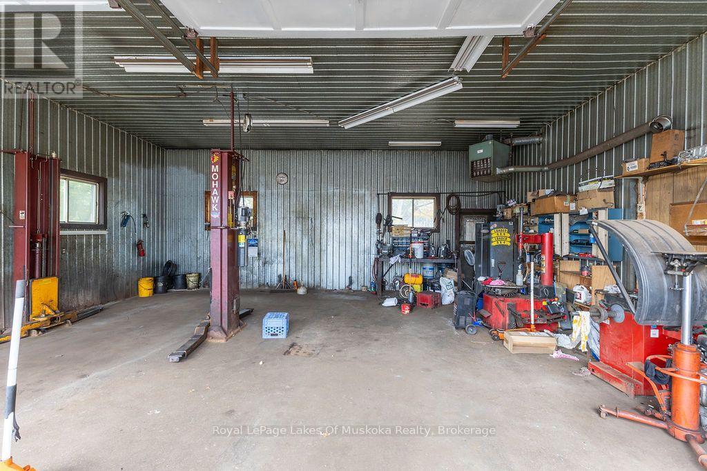 180 Phillip Street E Property Photo 9