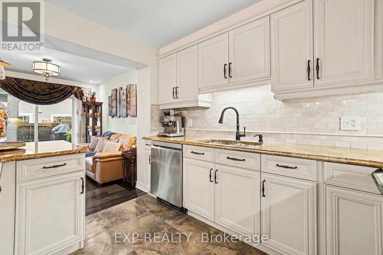 428 White Arctic Avenue Property Photo 12
