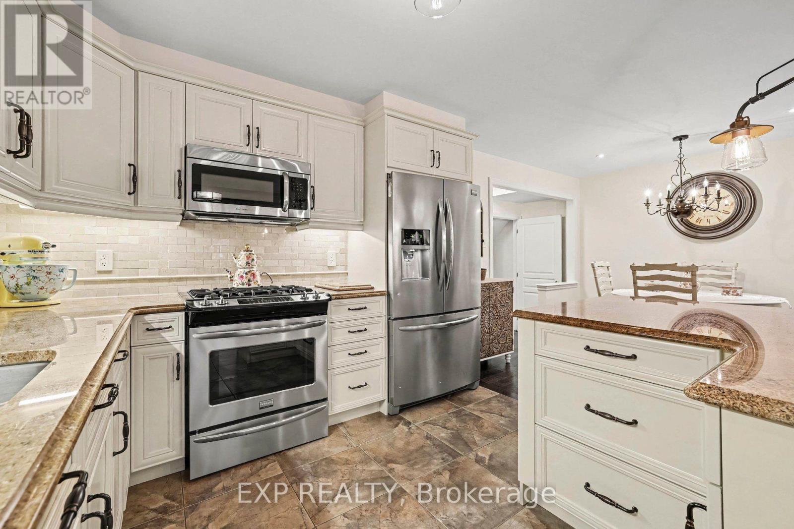 428 White Arctic Avenue Property Photo 13