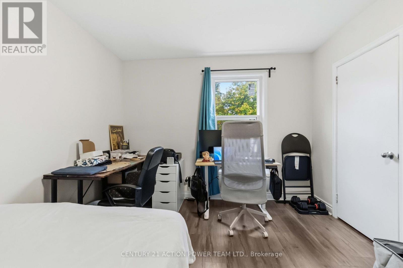 660 St Laurent Boulevard Property Photo 12