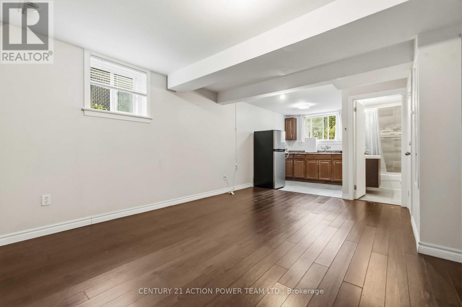 660 St Laurent Boulevard Property Photo 23