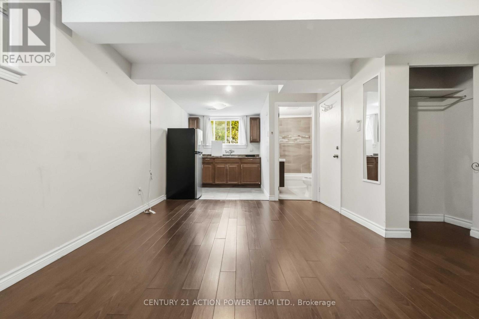 660 St Laurent Boulevard Property Photo 24