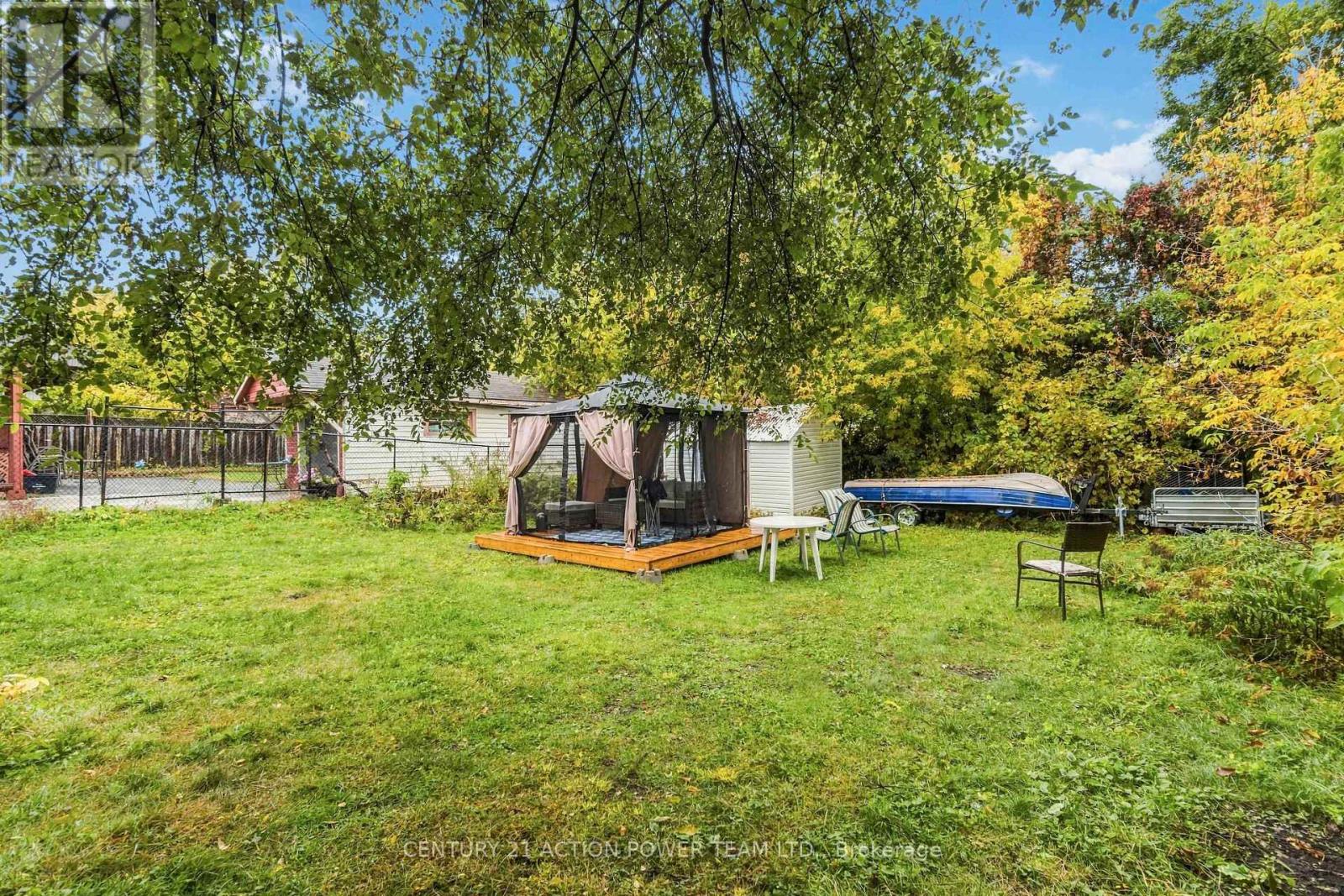 660 St Laurent Boulevard Property Photo 32