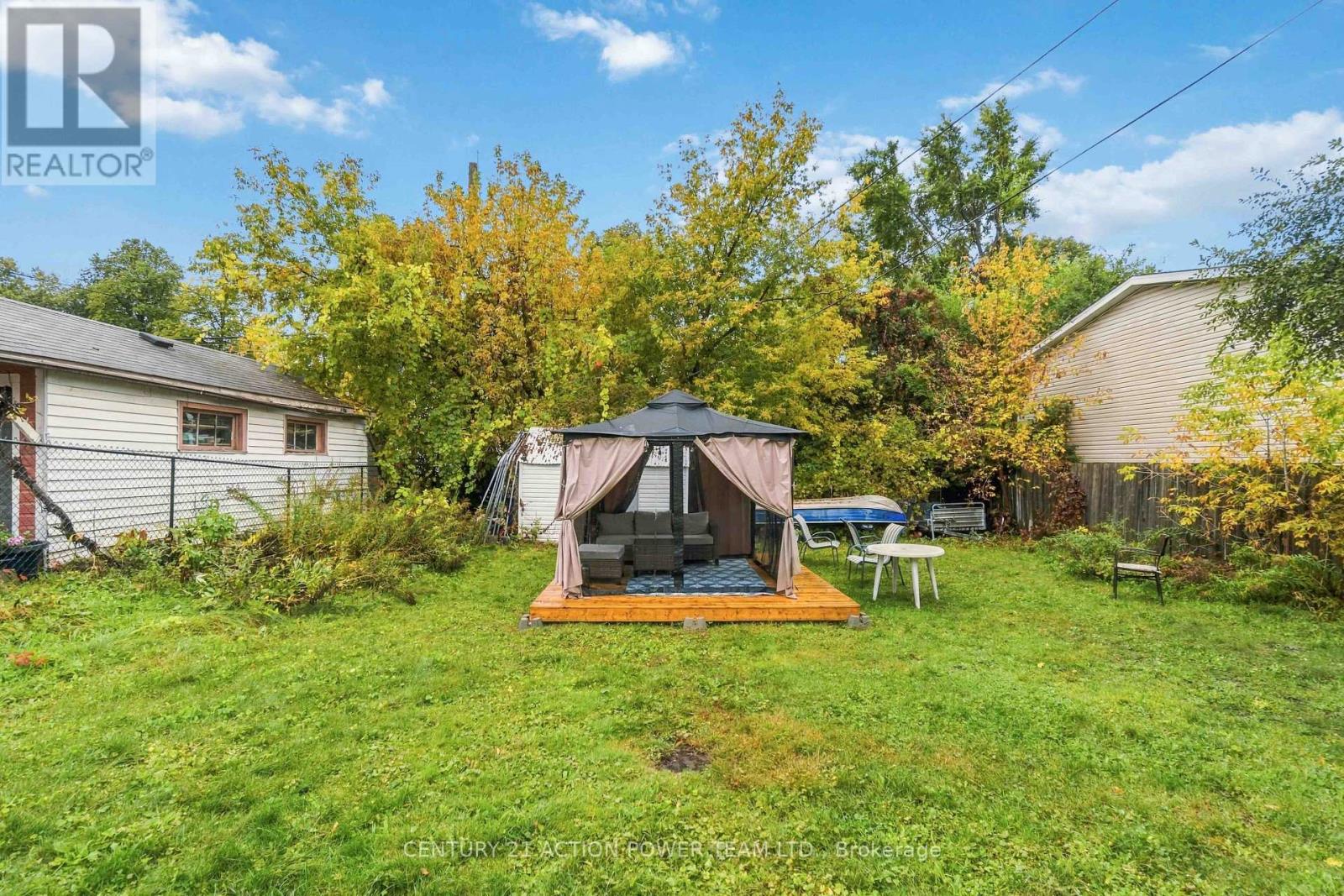 660 St Laurent Boulevard Property Photo 33