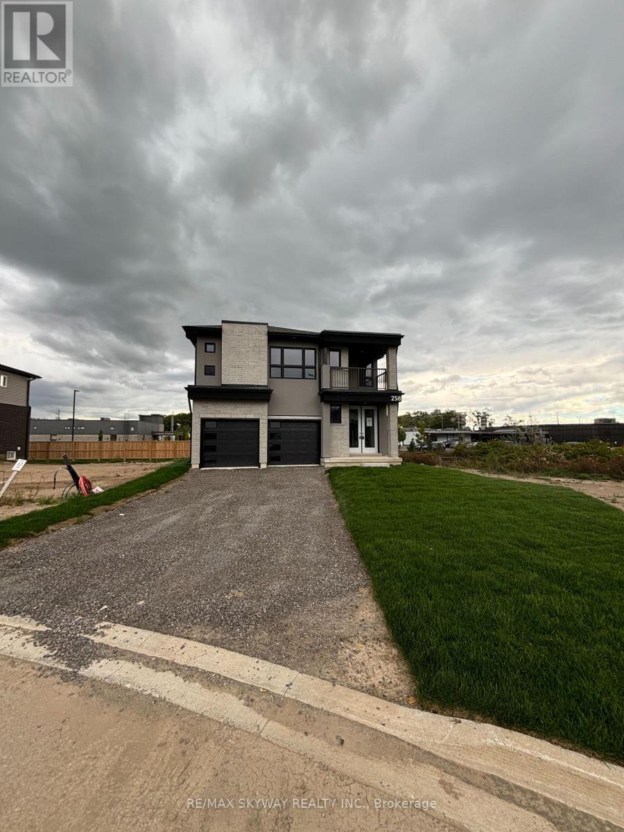 258 Wellandwale Drive Property Photo 1