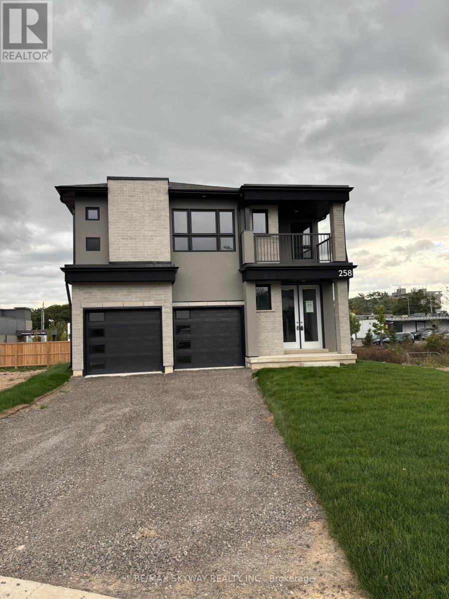 258 Wellandwale Drive Property Photo 2