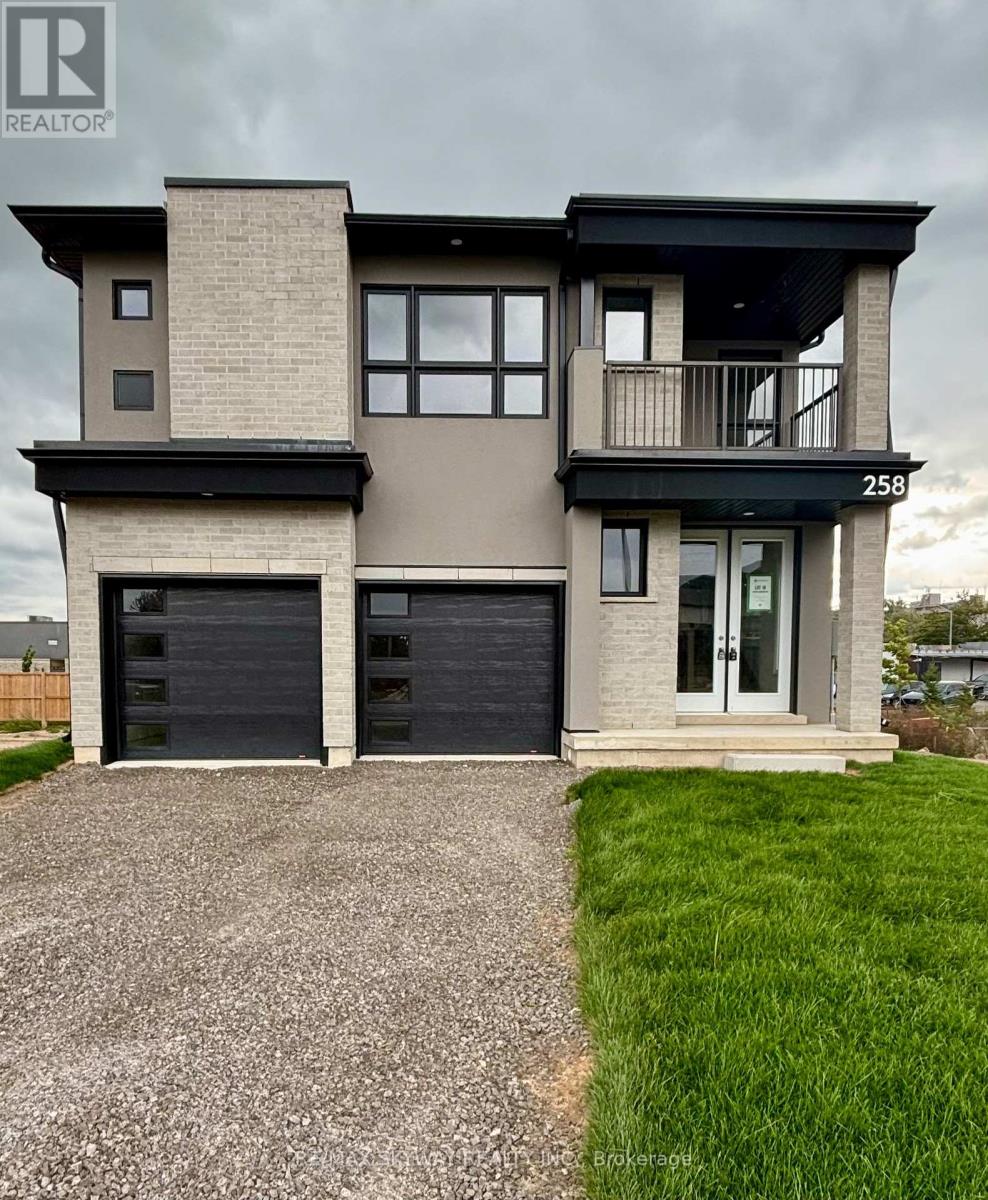 258 Wellandwale Drive Property Photo 3