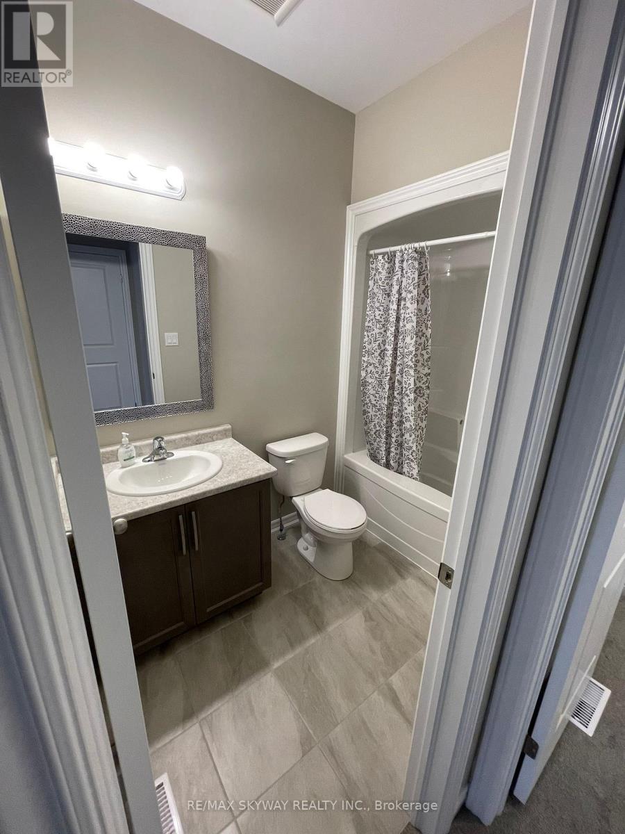 258 Wellandwale Drive Property Photo 6