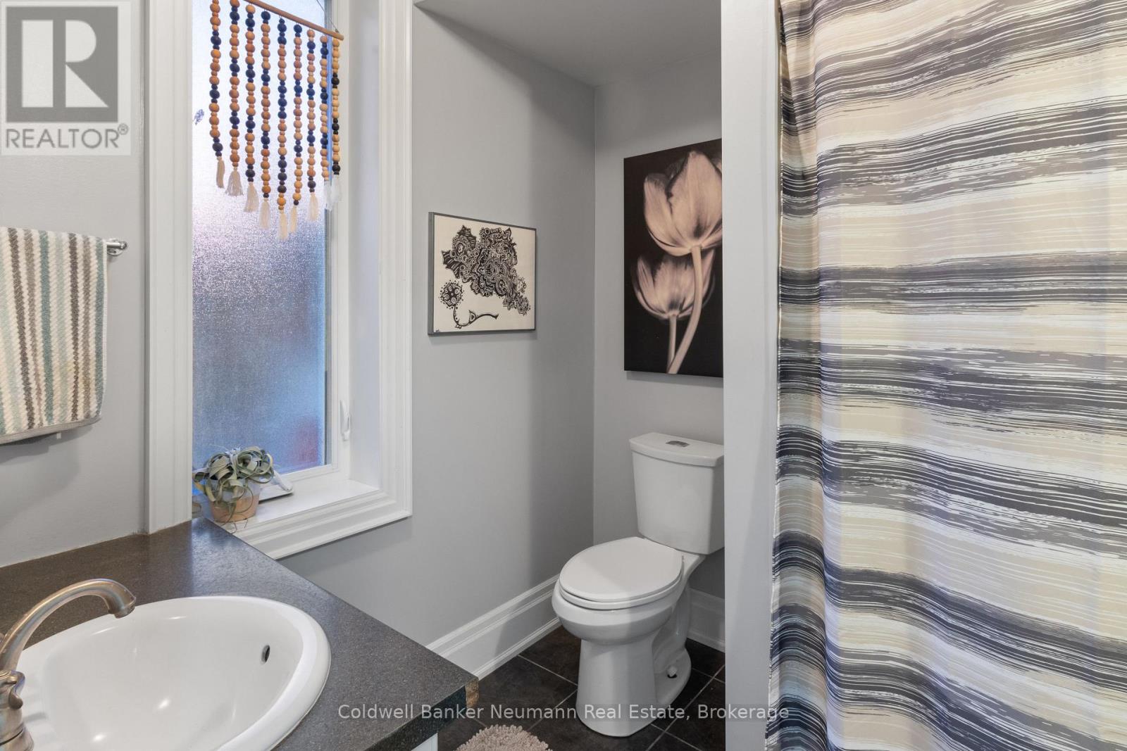A - 54 Yarmouth Street Property Photo 7