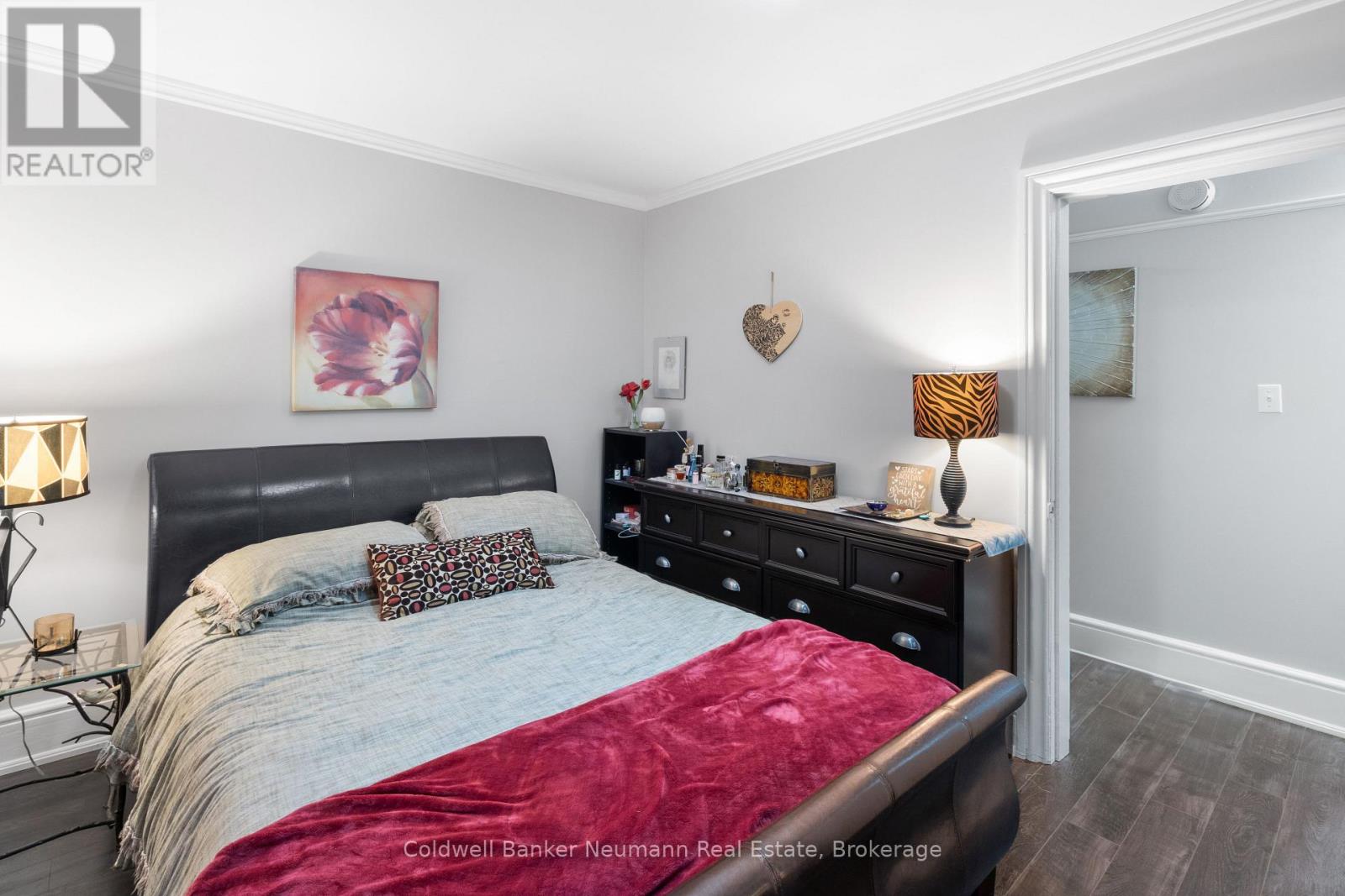 A - 54 Yarmouth Street Property Photo 14