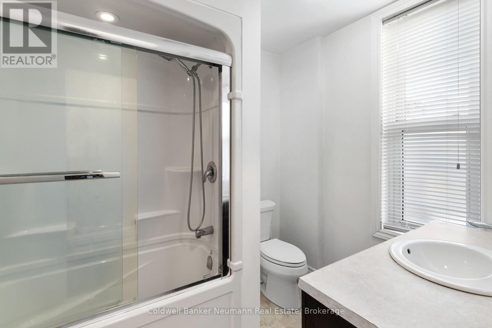 A - 56 Yarmouth Street Property Photo 8