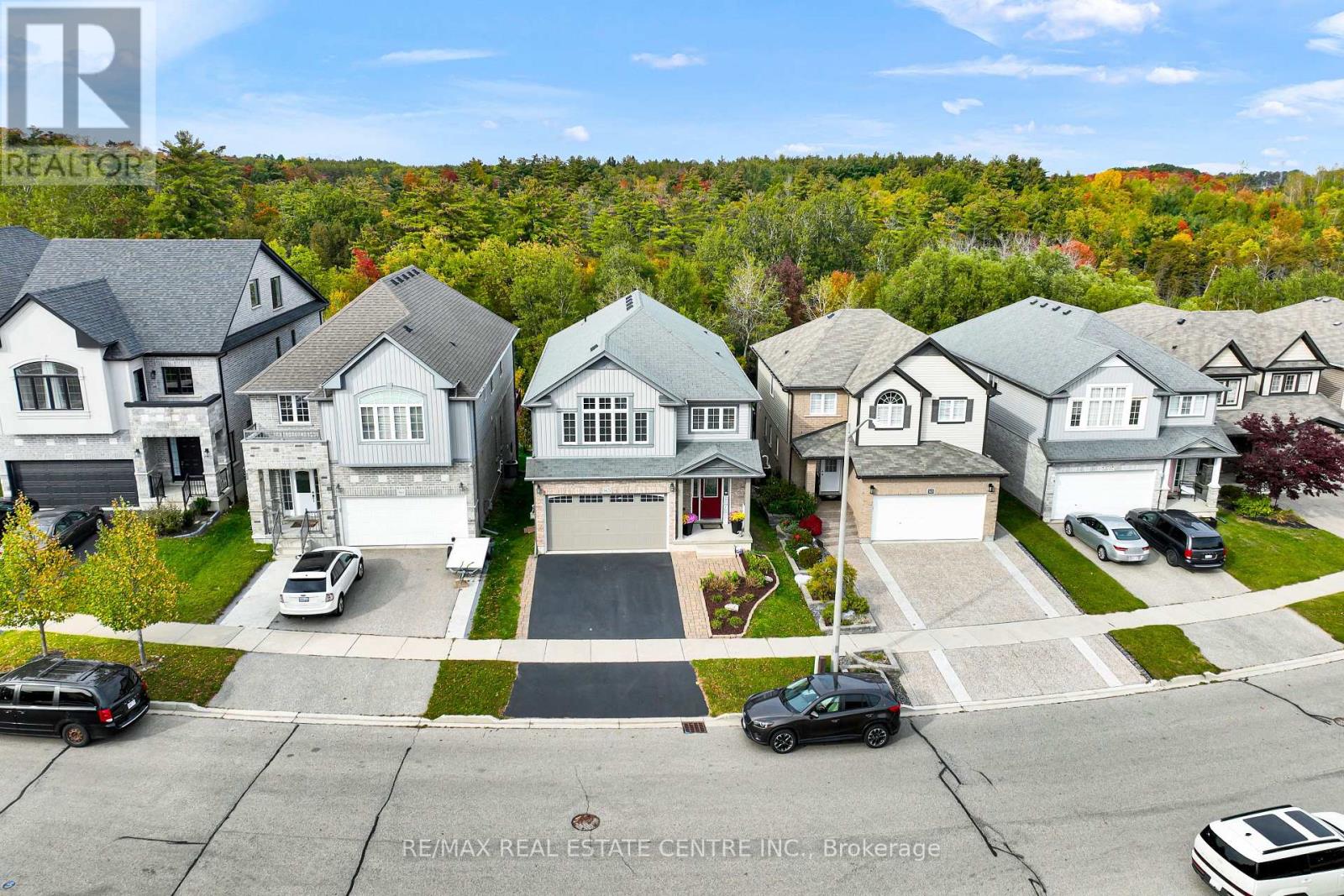 365 Woodbine Avenue Property Photo 2