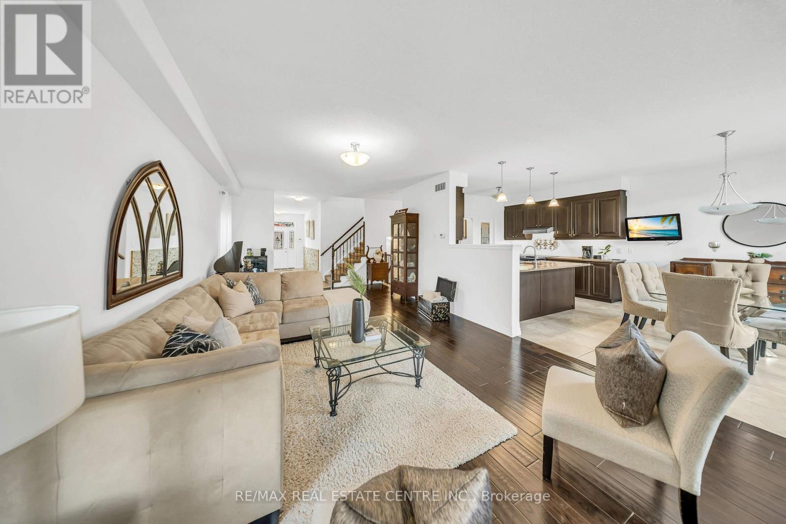 365 Woodbine Avenue Property Photo 11