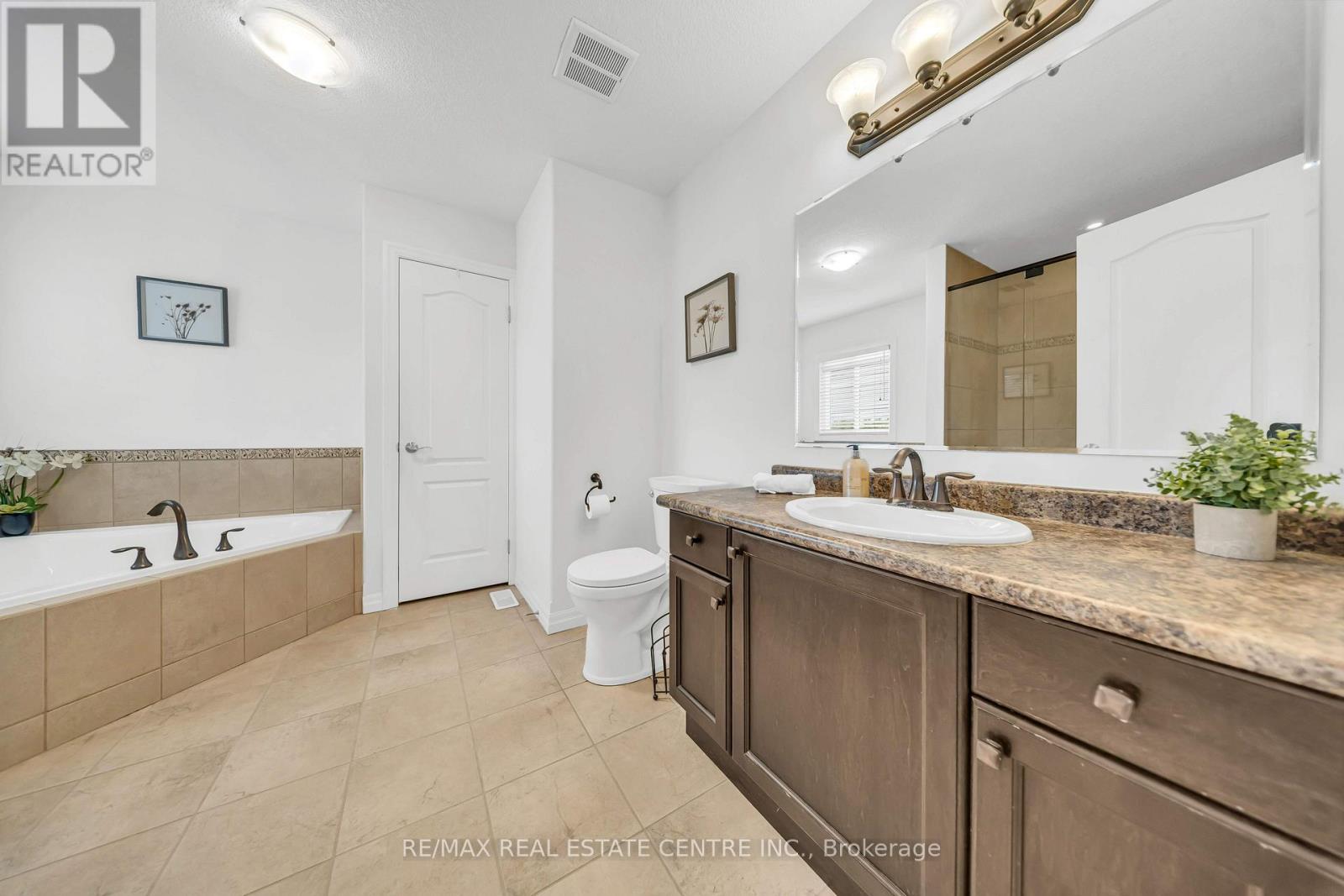 365 Woodbine Avenue Property Photo 29