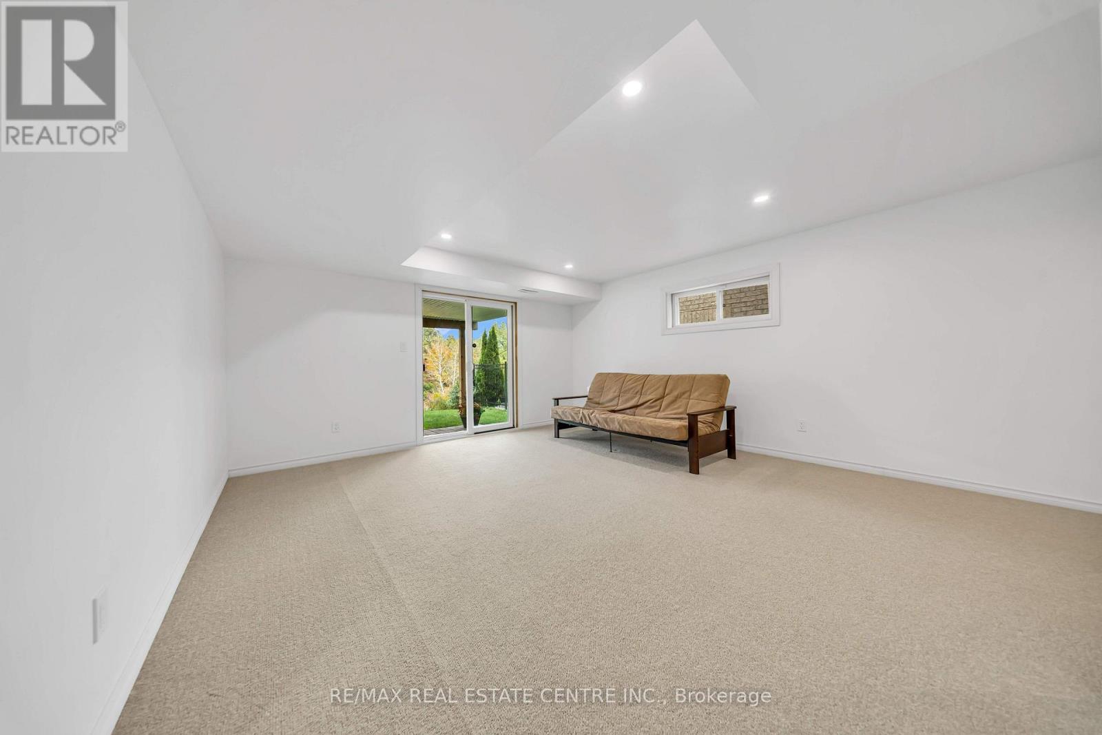 365 Woodbine Avenue Property Photo 38