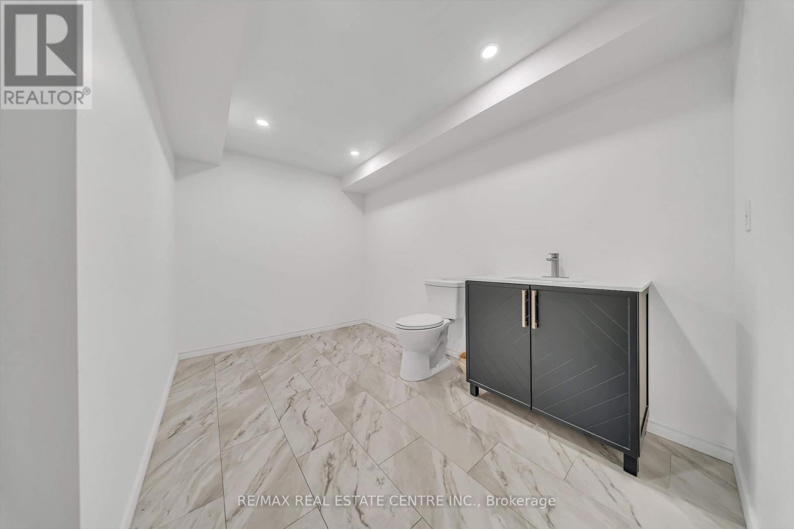 365 Woodbine Avenue Property Photo 40