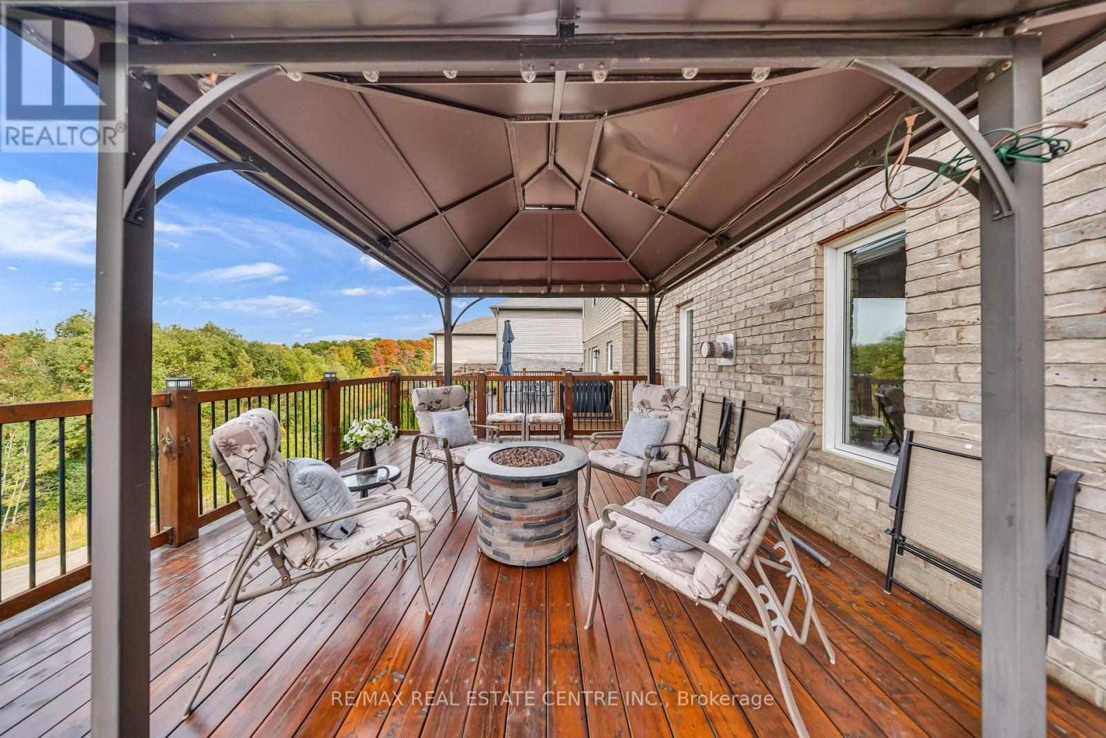 365 Woodbine Avenue Property Photo 43