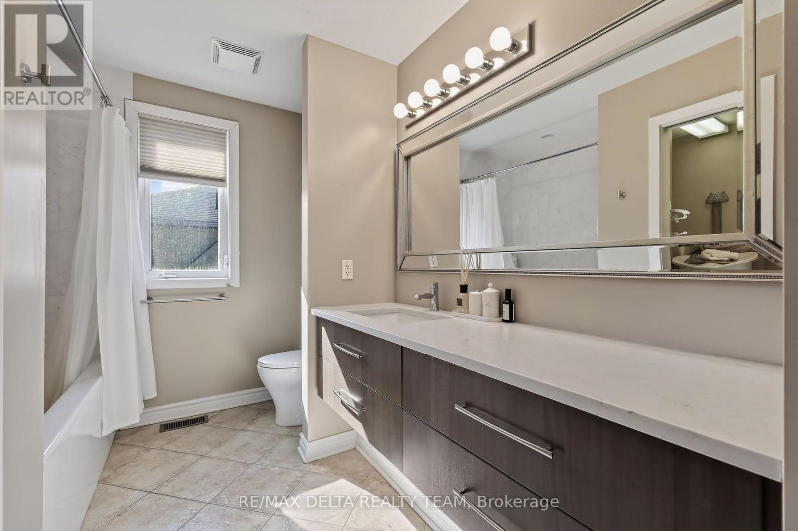 489 Evered Avenue Property Photo 21