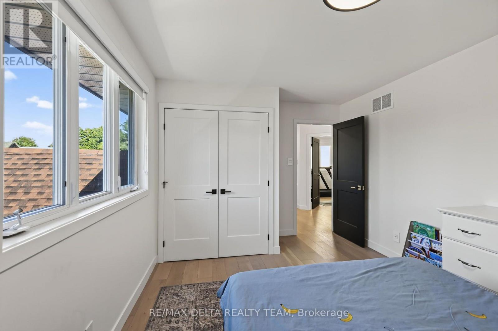 489 Evered Avenue Property Photo 23