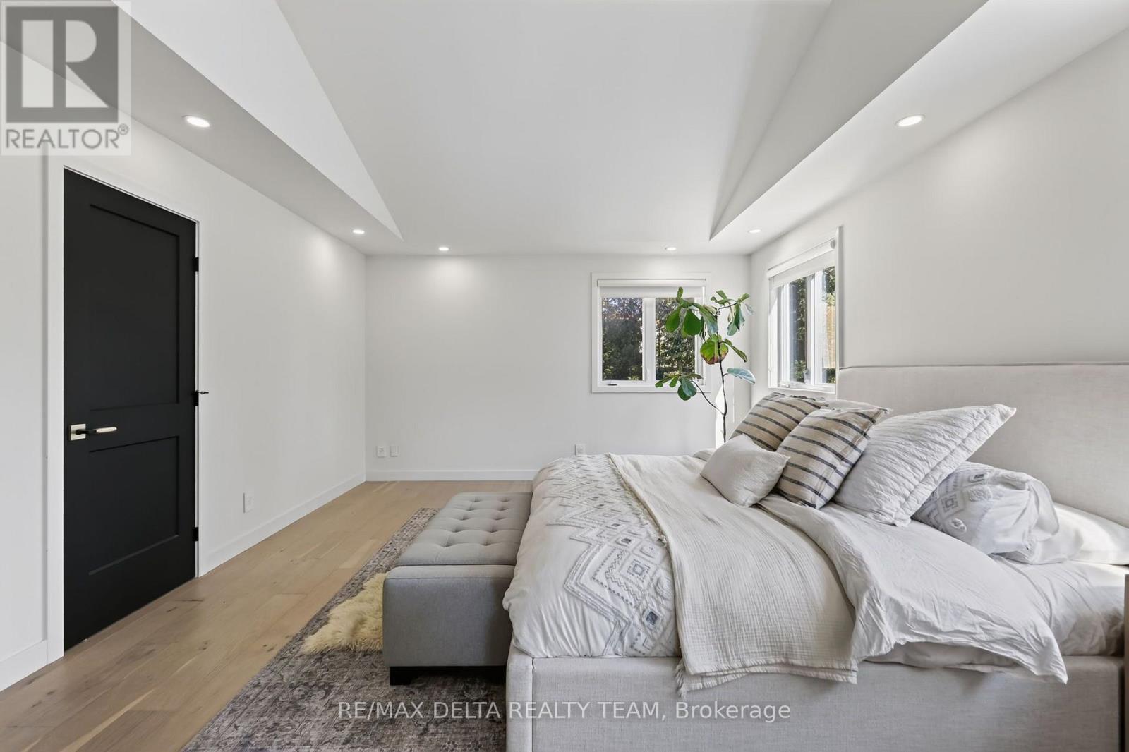 489 Evered Avenue Property Photo 29