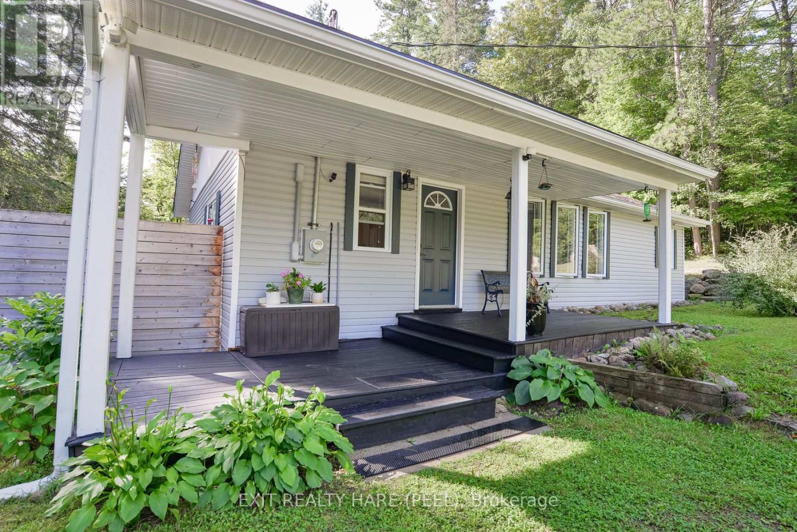 1082 Lambert Road Property Photo 3