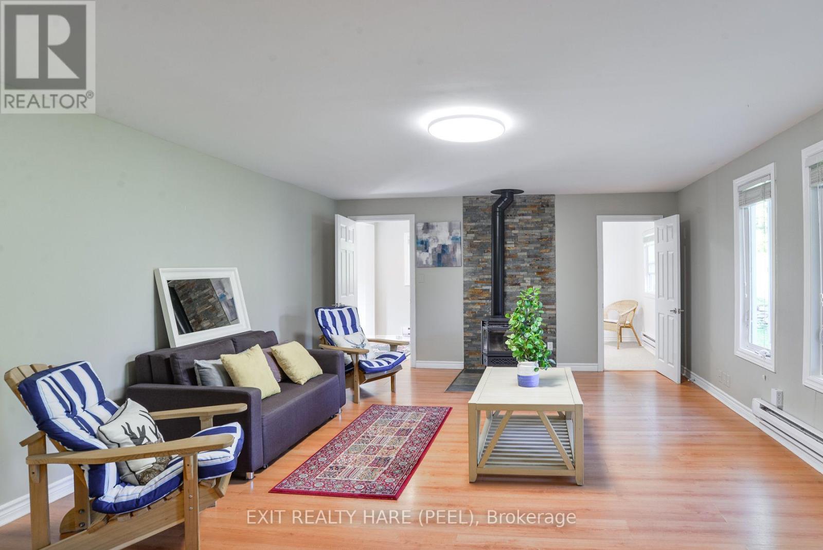 1082 Lambert Road Property Photo 7