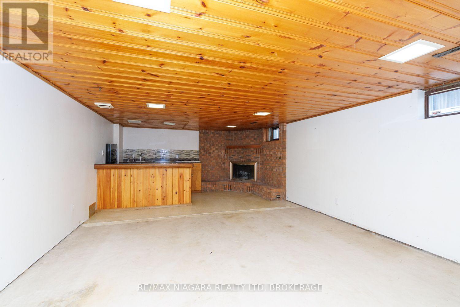 4344 Pettit Avenue Property Photo 19