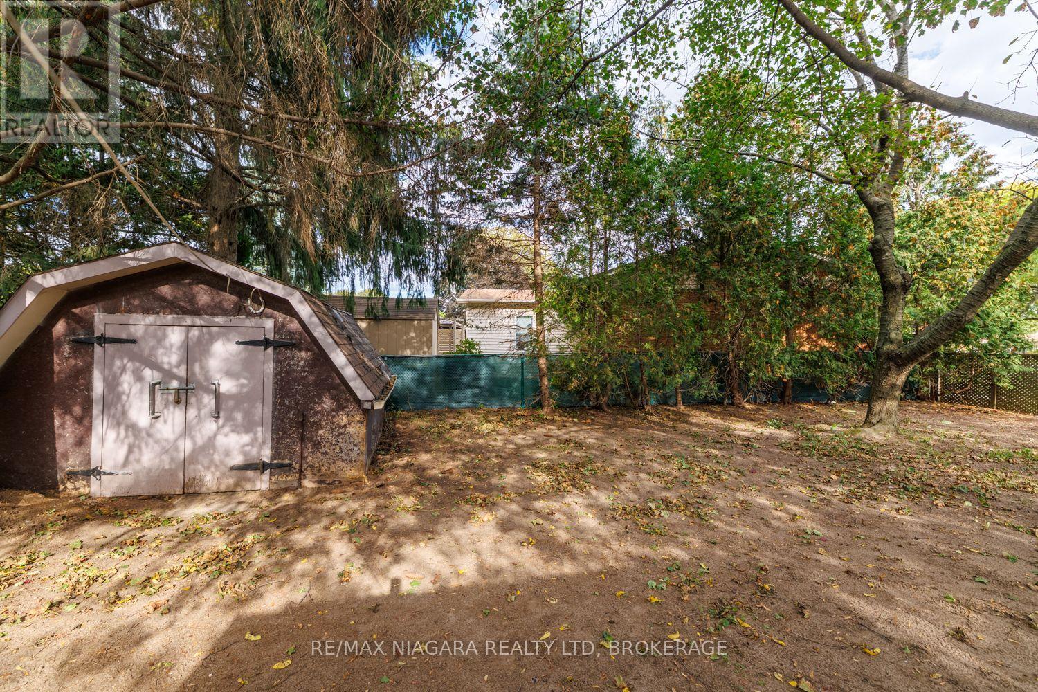 4344 Pettit Avenue Property Photo 28