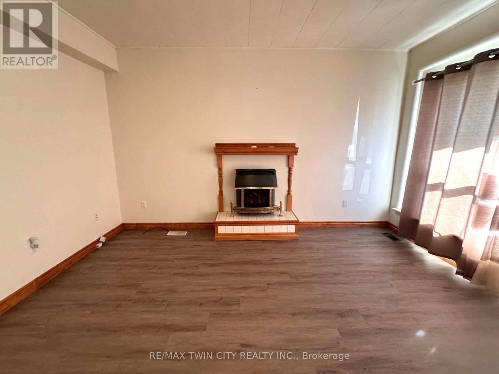 D - 777 James Street Property Photo 4