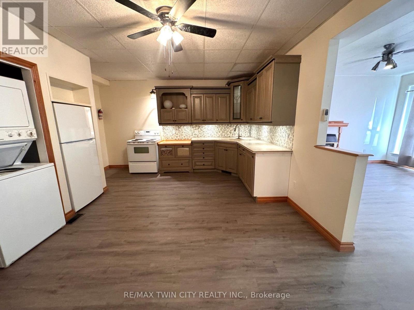 D - 777 James Street Property Photo 6