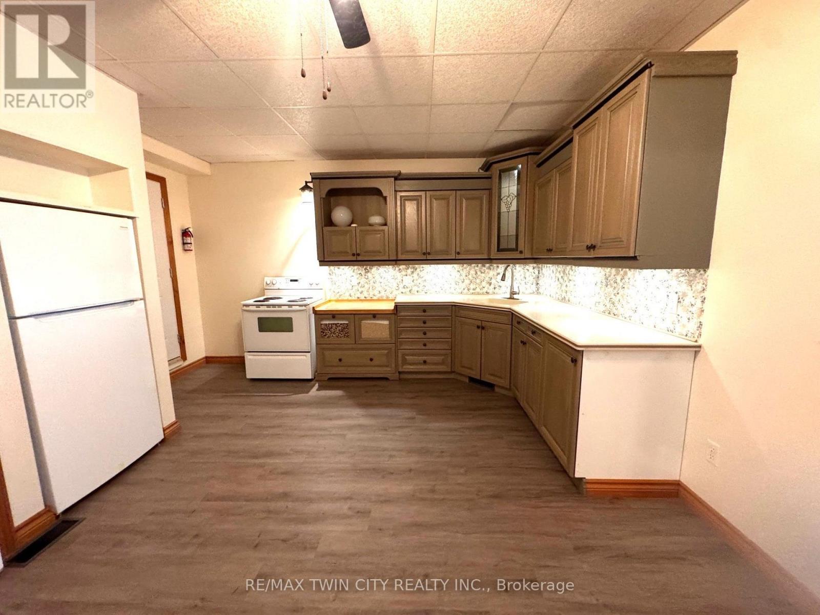 D - 777 James Street Property Photo 7