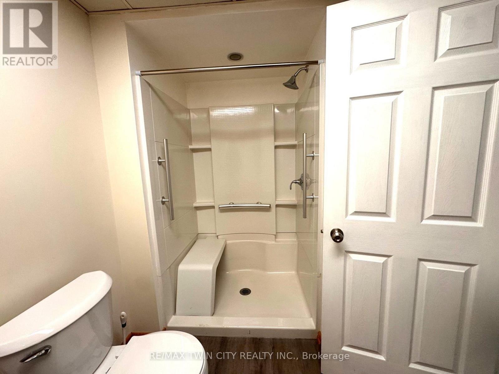 D - 777 James Street Property Photo 13