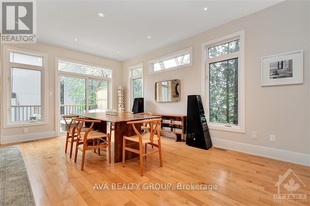 230 Carleton Street Property Photo 8