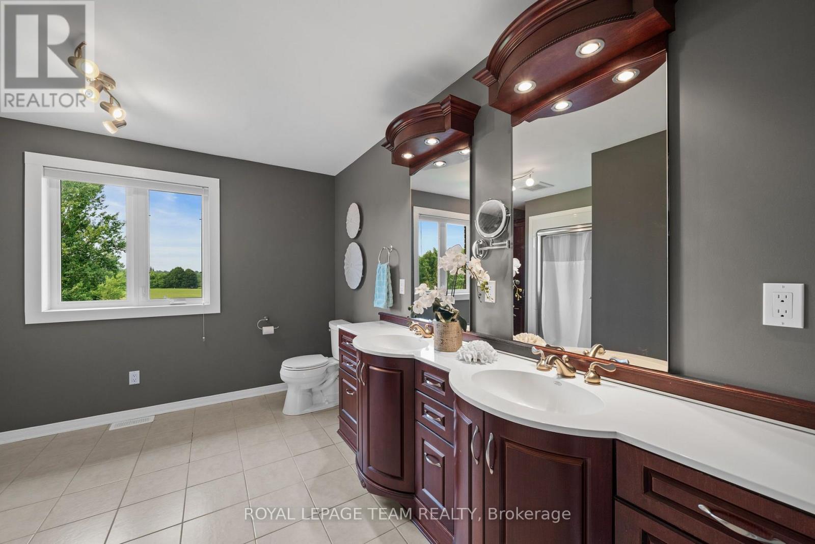 1095 Bravar Drive Property Photo 25