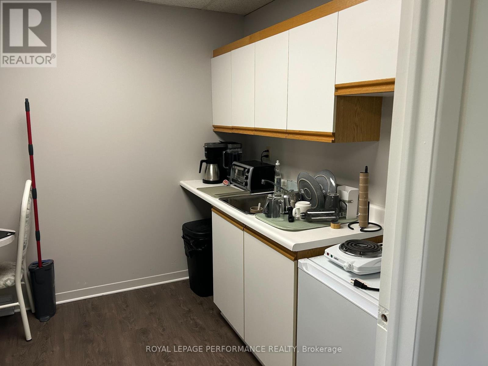 13 - 1420 Youville Drive Property Photo 4