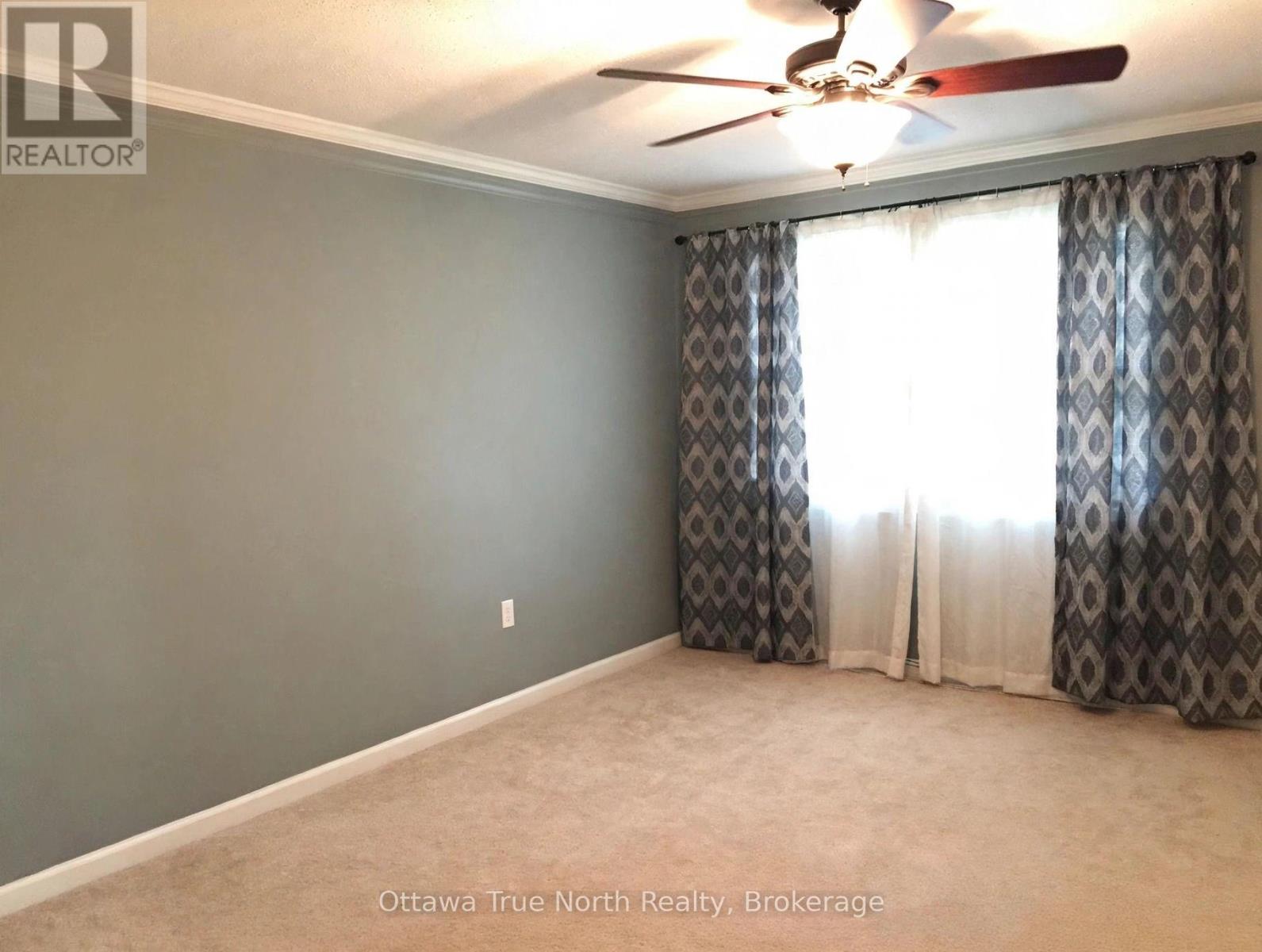437 Celtic Ridge Crescent Property Photo 12