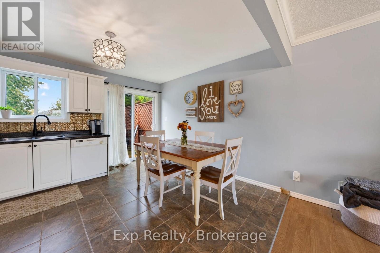 4 Harbourview Crescent Property Photo 9