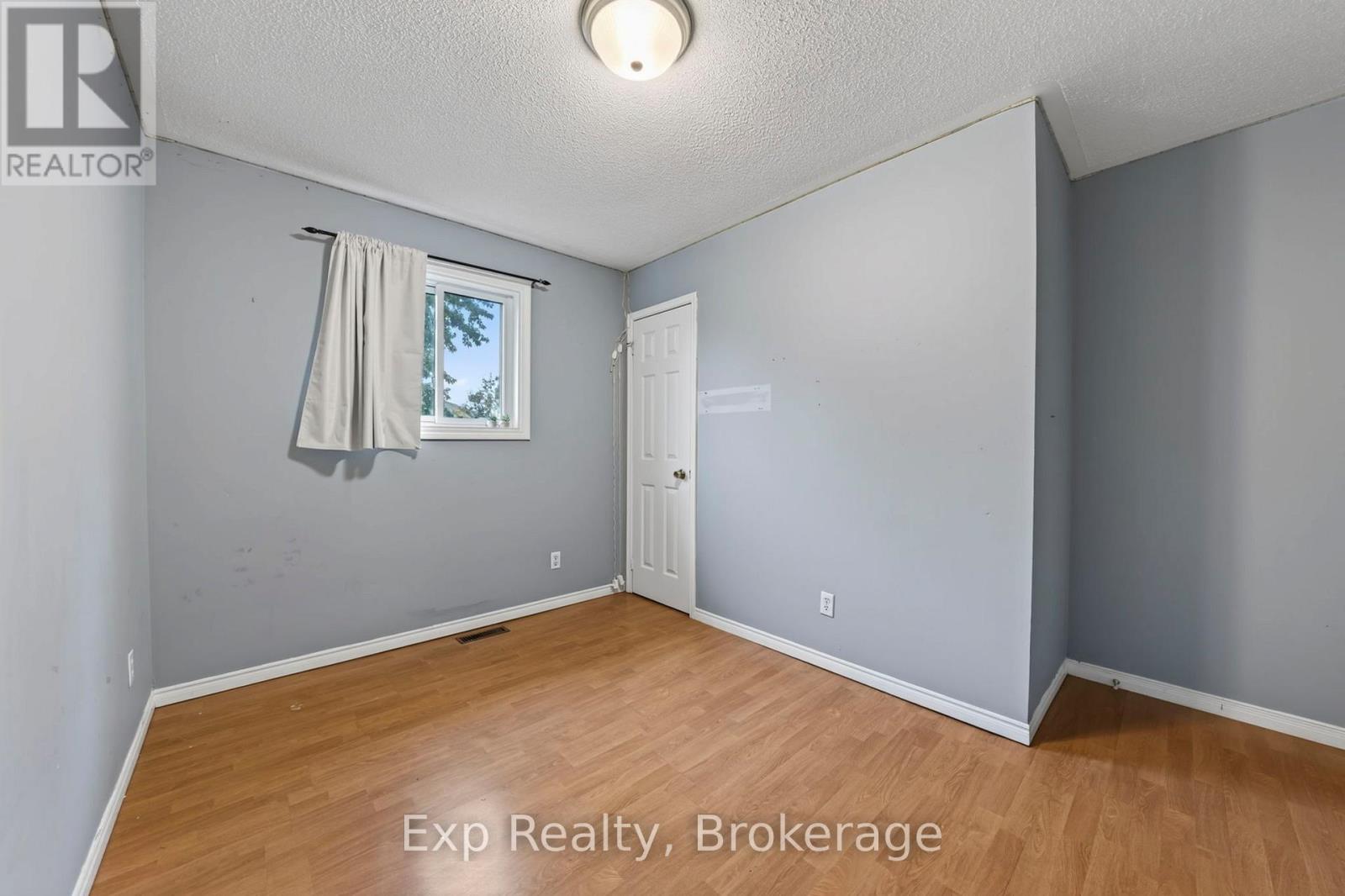 4 Harbourview Crescent Property Photo 13