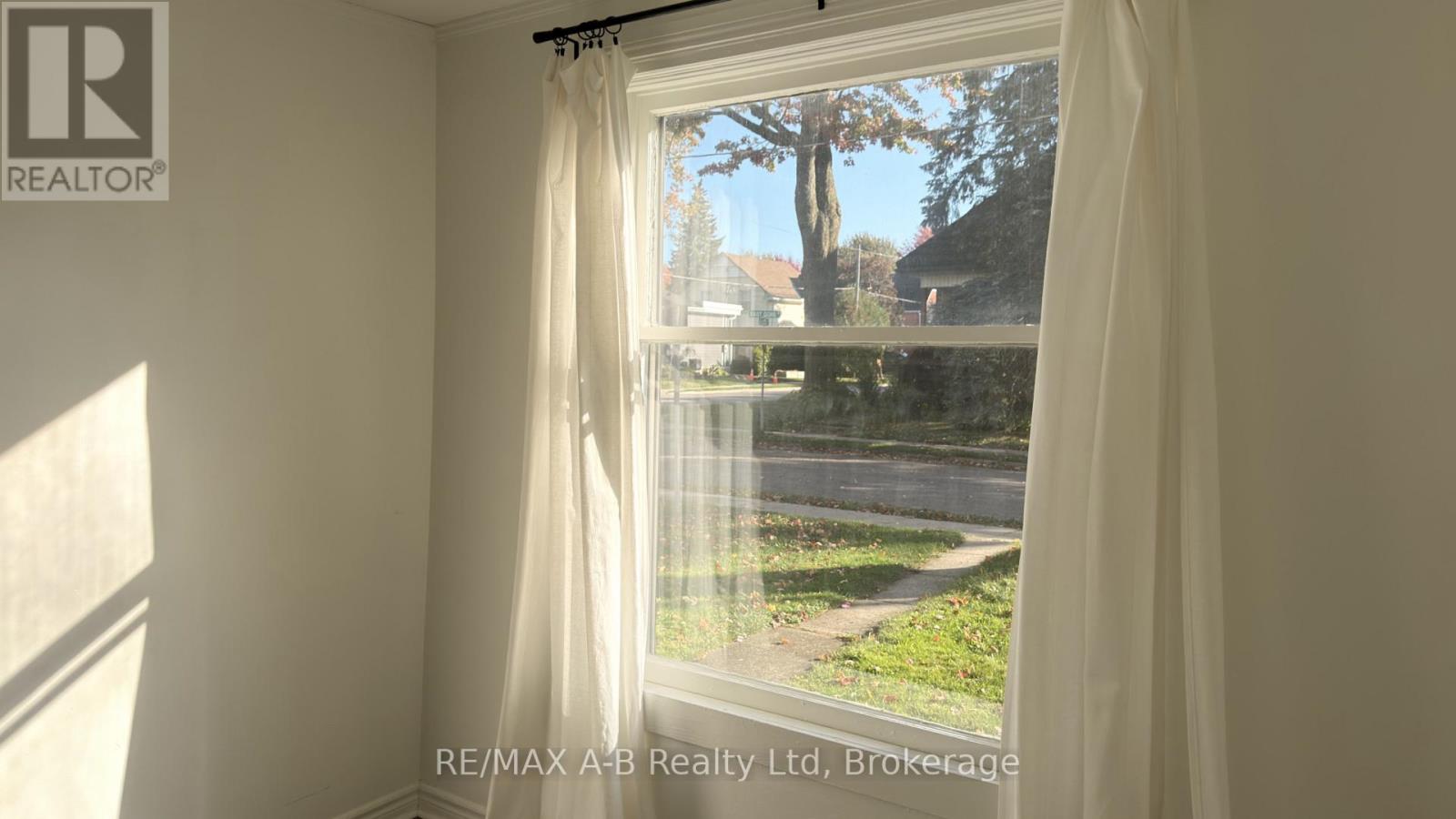 92 East Gore Street Property Photo 14
